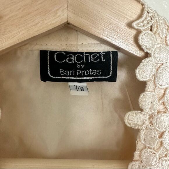 Vintage Formal Coquette Lace Beaded Embroidered Soft Pink Floral Button Blazer - Picture 7 of 8